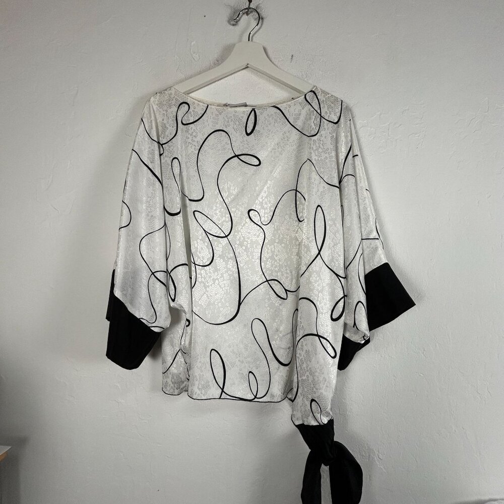 Siasia New York Womens Abstract Patterned Tie-Hem Top Blouse Small White/Black